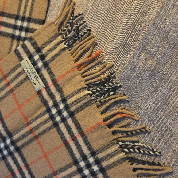 Burberry 100% Lambs Wool Made In Scotland Classic Tan Plaid Men's/weman's Scarf - Picture 4 of 11